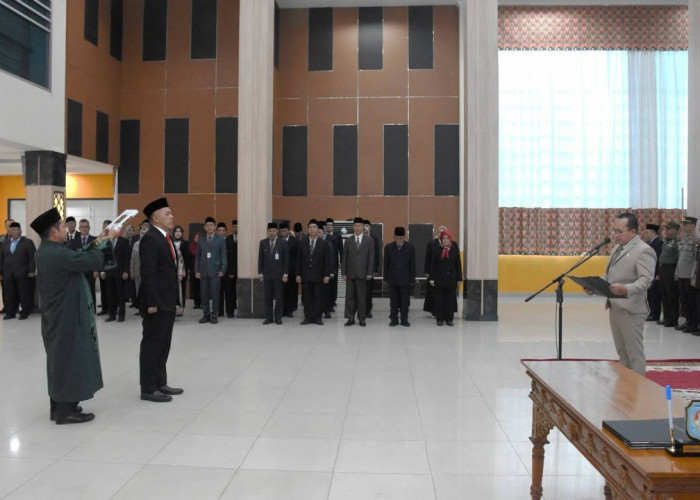 Bupati Kubu Raya Lantik Direktur Perumda Air Minum Tirta Raya
