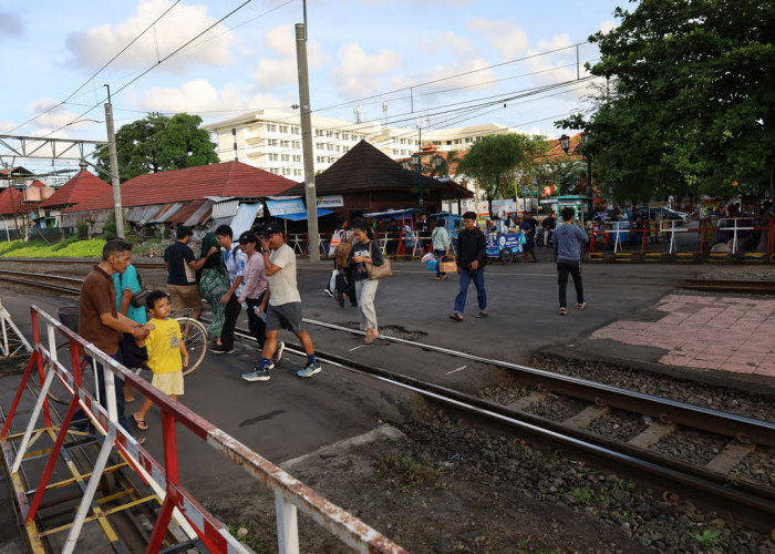 Perlintasan KA di Yogyakarta Ini Khusus Dilalui Pejalan Kaki, Pemotor Dilarang Melintas!