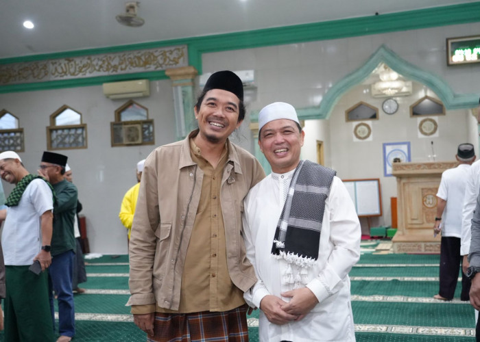 Pengamat Politik Haji Ireng Maulana Apresiasi Safari Ramadhan Gubernur Ria Norsan di Masjid Al-Amin Sintang