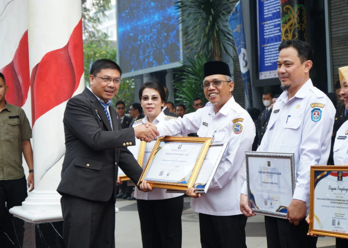 Pemkot Pontianak Raih Penghargaan Kinerja Pengelolaan JDIH dan Indeks Reformasi Hukum dari Kementerian Hukum