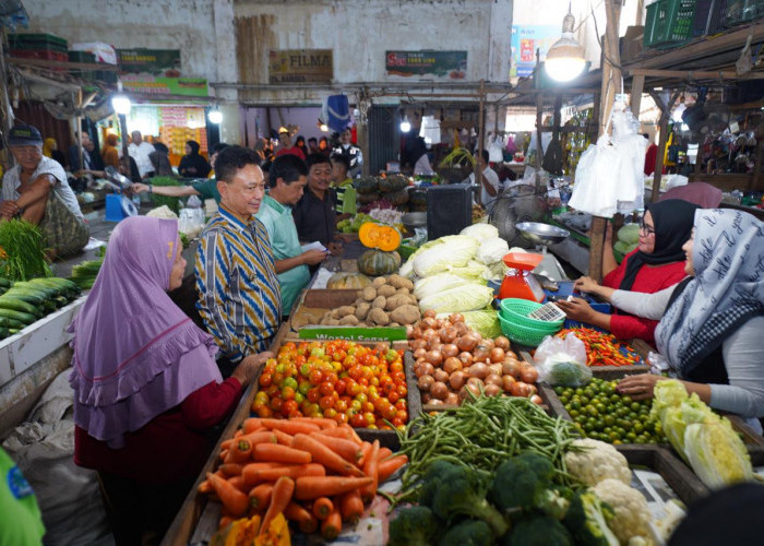 Jelang Idulfitri, Wali Kota Pontianak Pastikan Harga Bahan Pokok Terkendali