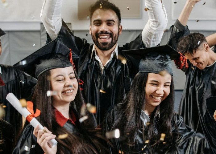 Biaya Wisuda yang Sering Terlewat dari Perhitungan