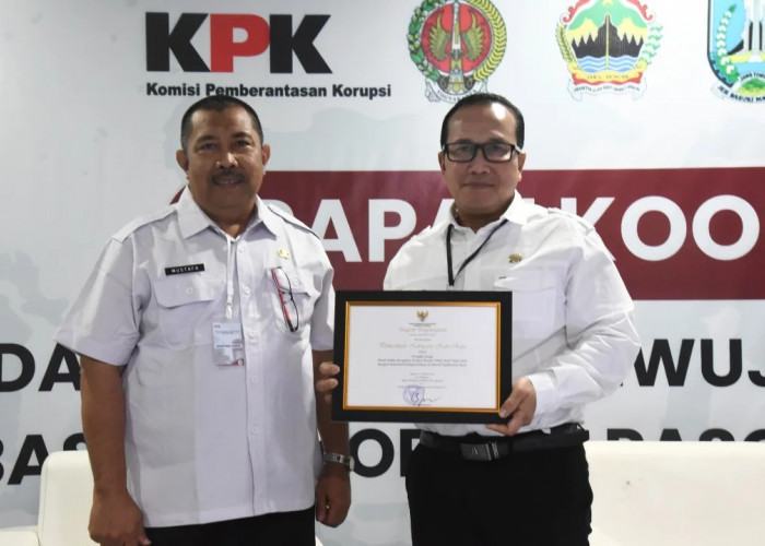 Pemkab Kubu Raya Terima Penghargaan KPK atas Pencegahan Korupsi