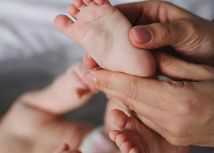 Eksim pada Bayi: Apa Penyebabnya dan Skincare Apa yang Aman Digunakan?