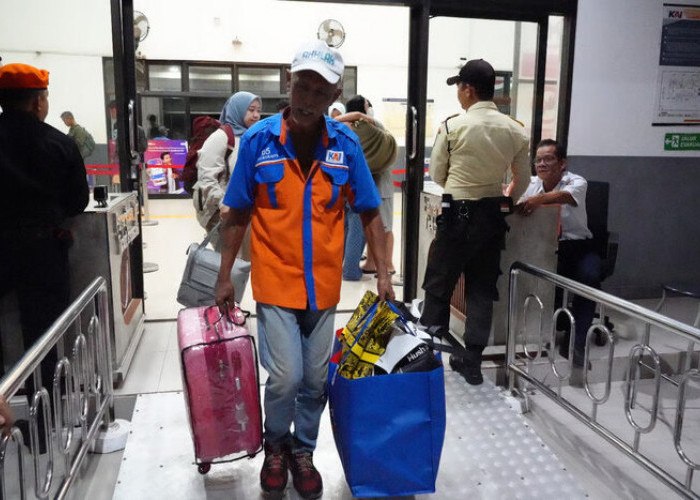 KAI Divre III Palembang Ingatkan Kembali Ketentuan Bagasi Penumpang Maksimal 20 Kg
