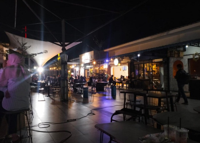 Nobar Final Liga Champions PSG vs Inter Milan di Satu Hati Pontianak
