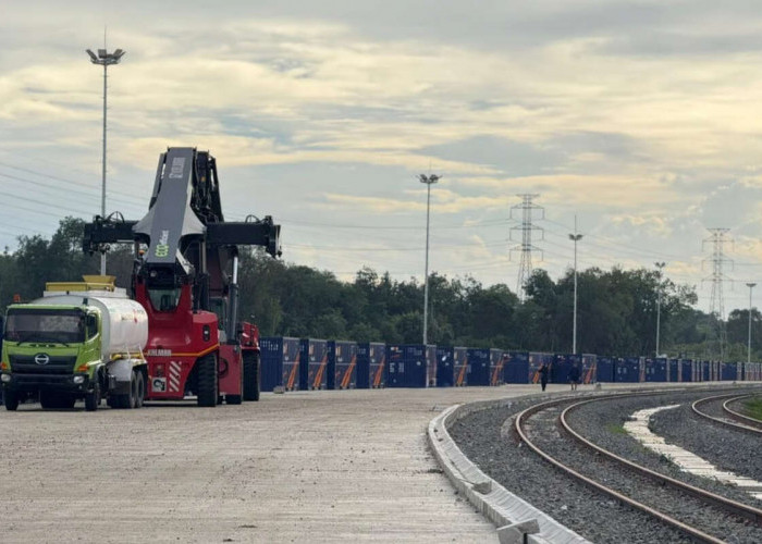 KAI Logistik Operasikan Container Yard 2 Merapi Perkuat Distribusi Energi