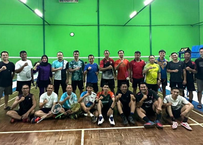 PT RKA Gelar Badminton Bersama PT SDK Demi Pererat Hubungan Antar Perusahaan 