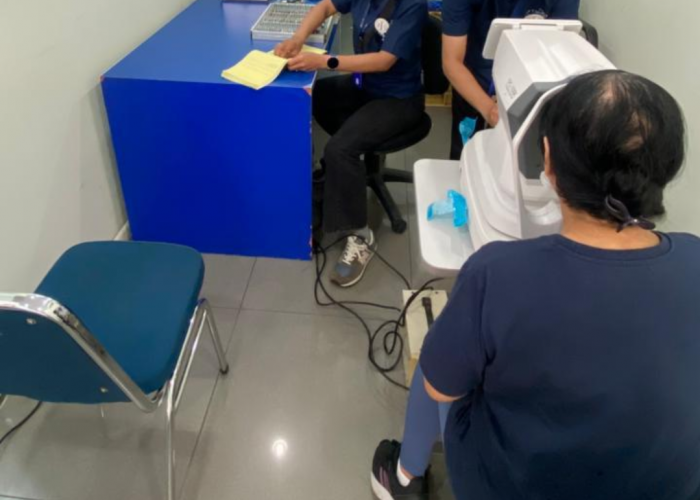 Bank Danamon dan Optik 55 Gelar Pemeriksaan Mata Gratis untuk Masyarakat Pontianak