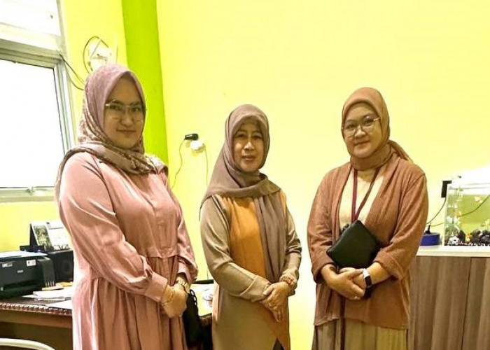 Kunjungan Telkom ke SMA 4 Pontianak, Perkenalkan Solusi Internet dan Manajemen Sekolah Digital