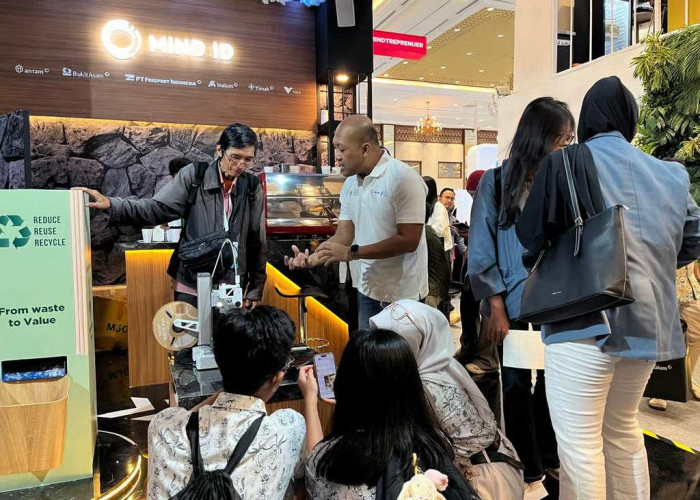 Penasaran Lihat Maggot, Booth MINERALive MIND ID Jadi Inspirasi Ekonomi Sirkular di INVIROTECH 2026