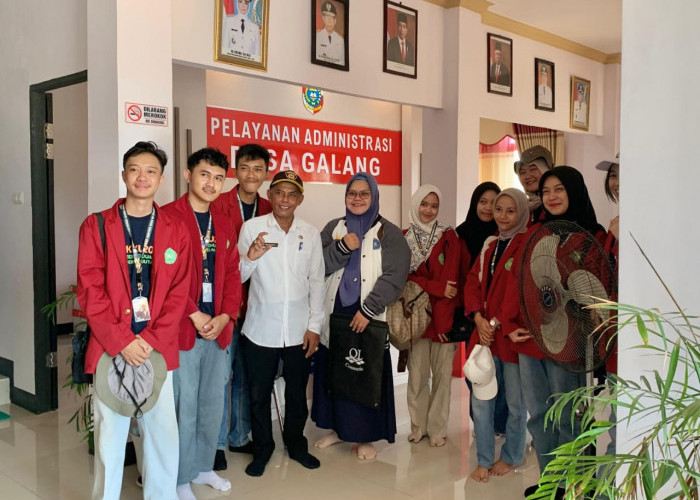 Penyerahan Mahasiswa KKU Universitas Muhammadiyah Pontianak, Disambut Hangat Kepala Desa Galang, Mempawah.