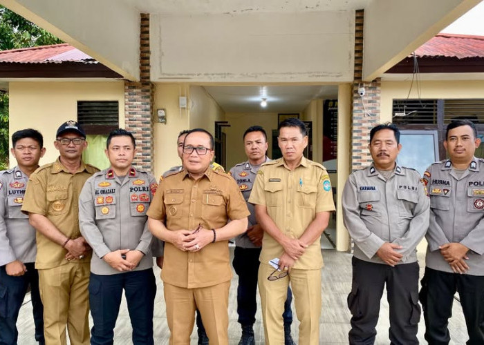 Tinjau Polsek KMB, Bupati Sujiwo Janji Bangunan Baru Tahun Depan