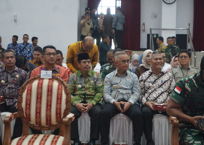 Pj Bupati Mempawah Hadiri Rakor PAT, Fokus Percepatan Program Cetak Sawah Baru dan Ketahanan Pangan