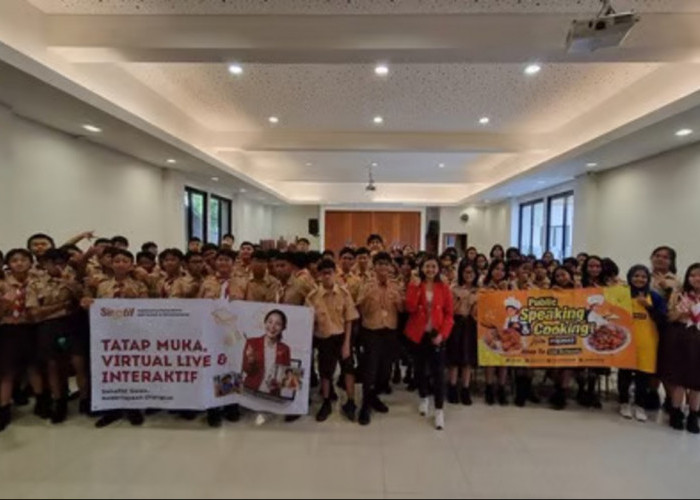 Coach Priska Sahanaya Gelar Pelatihan Public Speaking di SMP Santo Andreas dengan Dukungan PRONAS dan SINOTIF