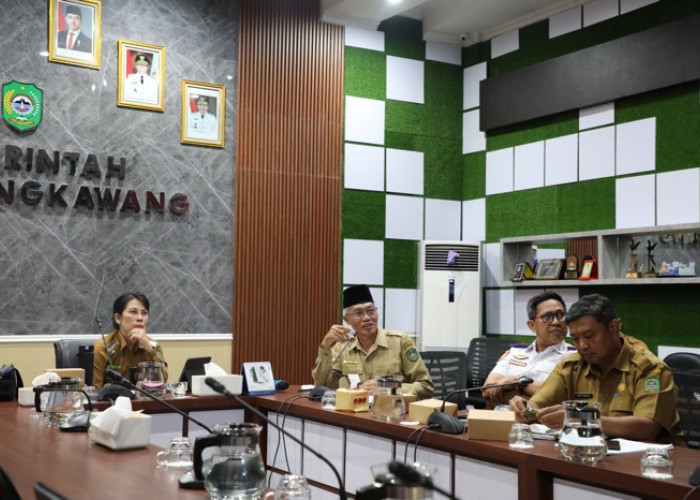 Wali Kota Tjhai Chui Mie Ajak Warga Hijaukan Kota Singkawang Jelang HUT ke-24