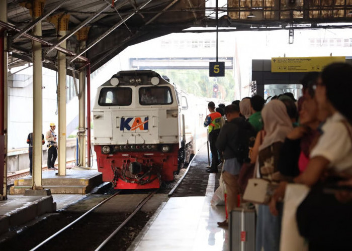 Triwulan III 2026, KAI Daop 2 Bandung Layani Lebih dari 1,37 Juta Pengguna Jasa KA Jarak Jauh, Tumbuh 10%