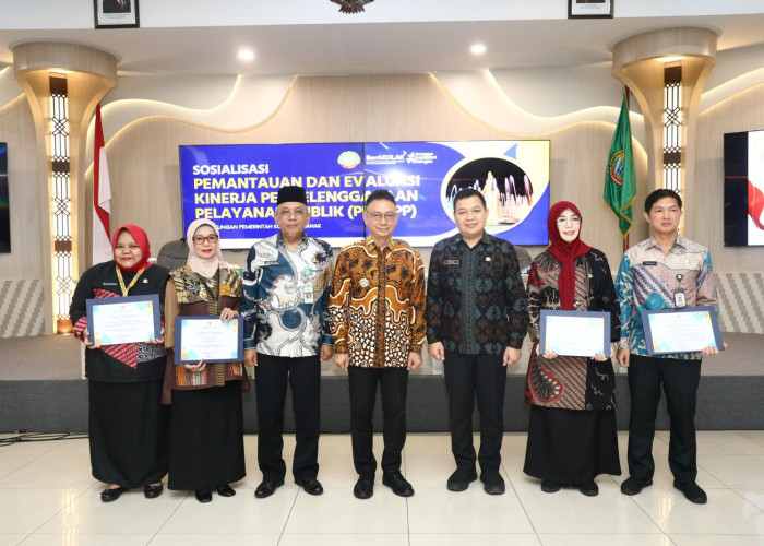 Pontianak Raih Sejumlah Penghargaan Pelayanan Publik Kategori Sangat Baik