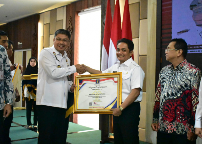 Pemkot Pontianak Borong Tiga Penghargaan dari Kanwil Kementerian Hukum Kalbar