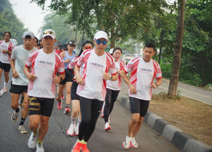 Bawa Semangat Kemerdekaan, 3 Pelari Pontianak Lari Estafet 350 Kilometer ke Kuching