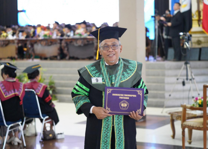 Sekda Pontianak Amirullah Resmi Raih Gelar Doktor, Dorong ASN Terapkan Longlife Learning