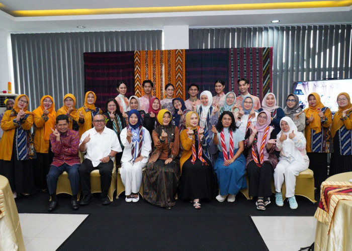 Istri Rektor se-Indonesia Terpesona Kunjungi UMKM Center Pontianak