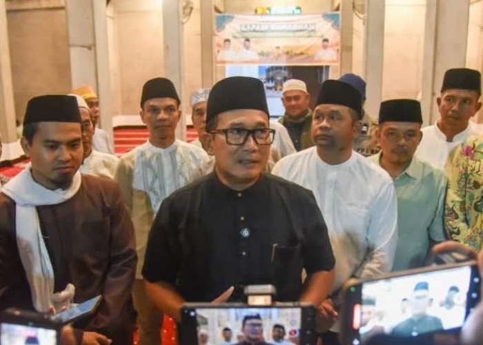 Bupati Kubu Raya Pastikan Jalan Poros Teluk Pakedai Lanjut Setelah Lebaran