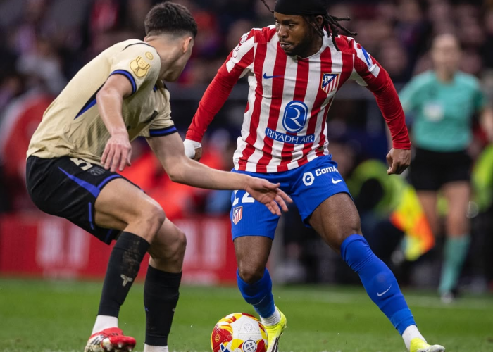 Analisis Taktik Atletico Madrid vs Barcelona: Pressing Trap Simeone Lumpuhkan Build Up Hansi Flick