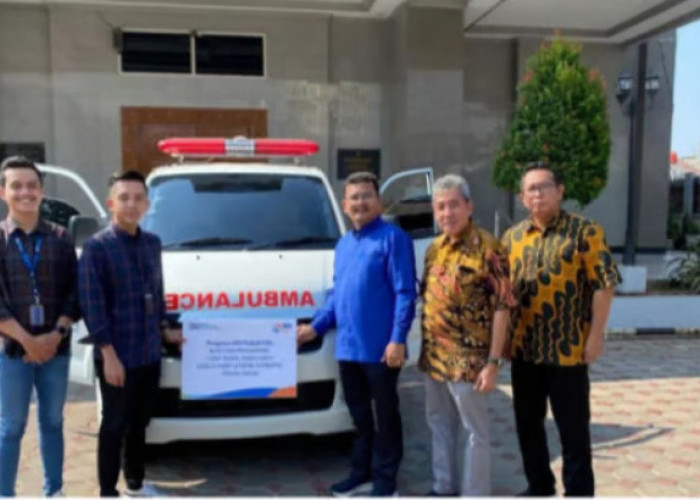 BRI Branch Office Kramat Region 6/Jakarta 1 Serahkan Bantuan 1 Unit Mobil Ambulans Kepada Gereja HKBP Letjend 