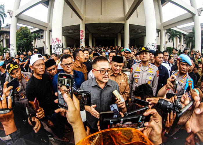 Ketua DPRD Kalbar Tegaskan Aspirasi Mahasiswa akan Dibawa ke Pusat: DPR RI dan Presiden