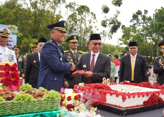 Peringatan HUT ke-80 TNI, Wali Kota Pontianak Apresiasi Sinergi TNI dalam Menjaga Keutuhan Bangsa