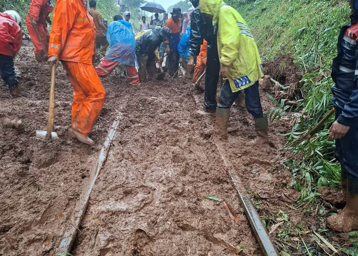 KAI Daop 2 Bandung Mohon Maaf atas Keterlambatan Sejumlah Perjalanan KA Akibat Gangguan Perjalanan 