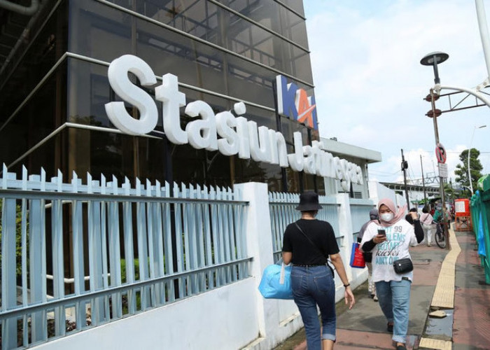 KAI Daop 1 Jakarta Lakukan Berhenti Luar Biasa (BLB) di Stasiun Jatinegara untuk Sejumlah KA Jarak Jauh 