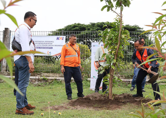 Komitmen Berkelanjutan KAI Daop 6 Salurkan Bantuan Sosial-Lingkungan Sebesar Rp319,9 Juta Hingga Mei 2025