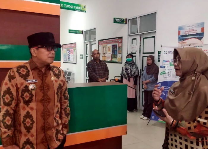 Bupati Sujiwo Lakukan Inspeksi Puskesmas di Pal Sembilan