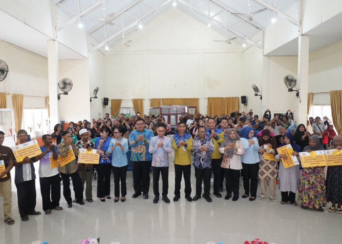 Pemkot Pontianak Salurkan Bantuan  di Tengah Efisiensi Anggaran