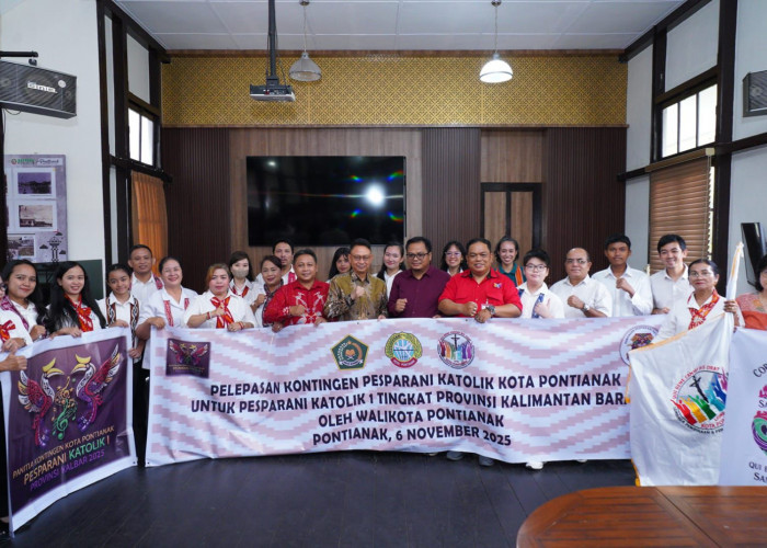 Wali Kota Edi Rusdi Kamtono Lepas Kontingen Pesparani Katolik Kota Pontianak 2025
