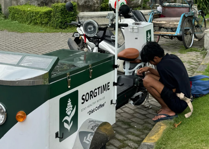 Inovasi Baru! Kopi Sorgtime Keliling Hadir dengan Sepeda Listrik di Surabaya