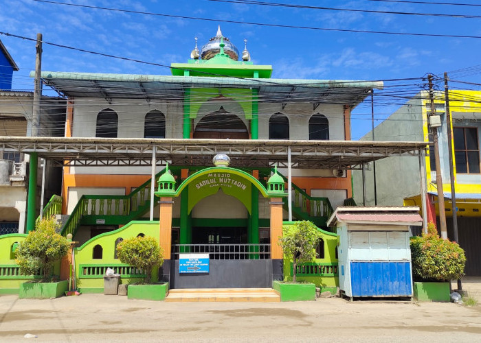 Daftar Khatib dan Imam Shalat Jumat Kabupaten Mempawah Hari Ini, 18 Oktober 2024 