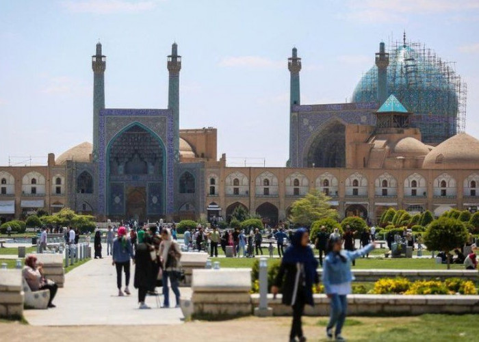 Mengenal Keindahan Kota Isfahan, Permata Persia Kuno hingga Pusat Reaktor Nuklir di Iran Dirudal Israel