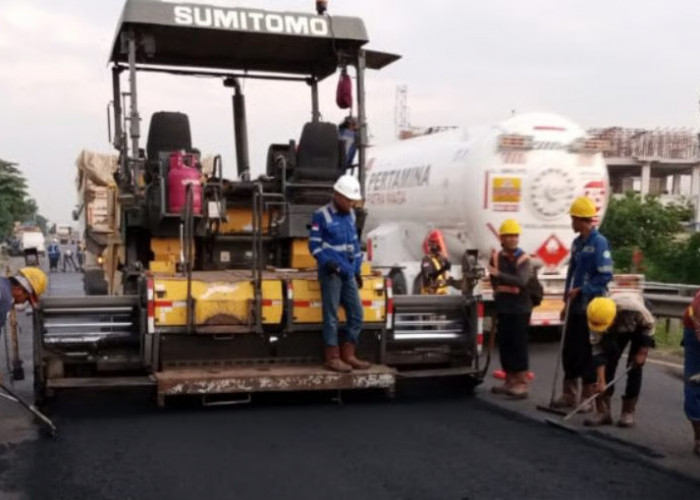 JMTM Tingkatkan Kualitas Perkerasan di Ruas Tol Semarang