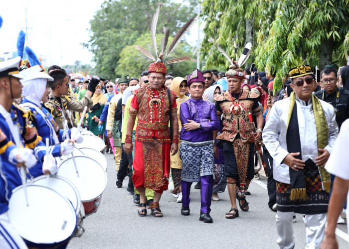 Karnaval Khatulistiwa Meriahkan Hari Jadi ke-254 Kota Pontianak