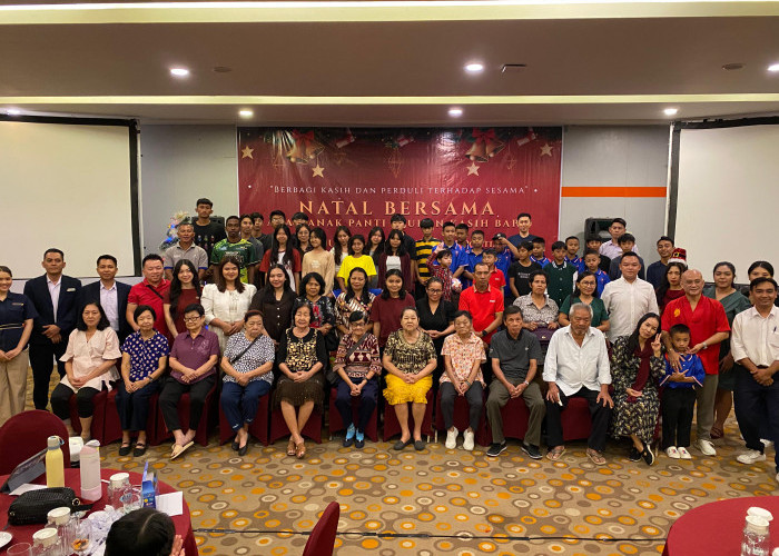 Harris Hotel Pontianak Rayakan Natal Bersama Anak Panti Asuhan dan Mitra Perusahaan