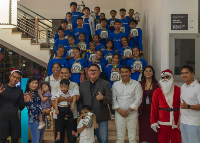 Mercure & ibis Pontianak Rayakan Kehangatan Natal Lewat Santa Dinner & CSR Bersama Anak Panti Asuhan Getsemani