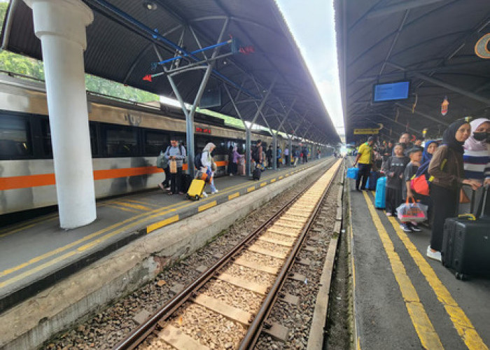 Lebih Dari 123 Ribu Pelanggan Gunakan KA di Daop 8 Surabaya Pada Libur Panjang Peringati Jumat Agung dan Hari 