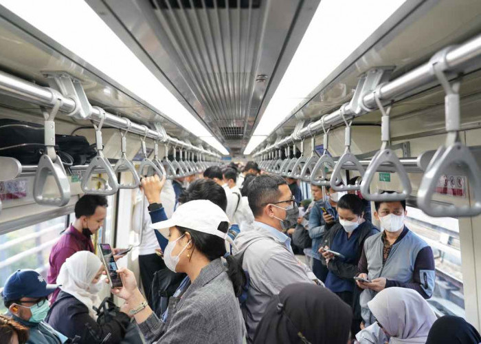 Agar Perjalanan Lebih Nyaman, Ini Tips Menggunakan LRT Jabodebek Saat Jam Sibuk