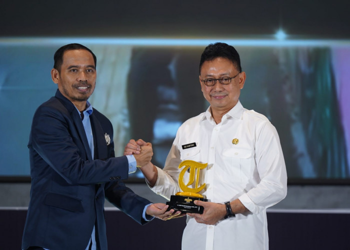 Wako Edi Kamtono Didaulat Jadi Tokoh Inspiratif Tribun Awards 2026, Pemkot Pontianak Borong Lima Penghargaan