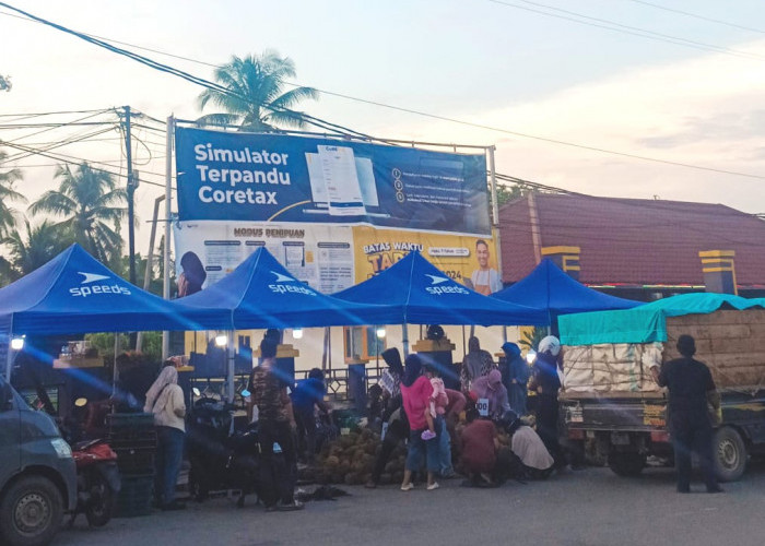 Antusias Warga Mempawah Sambut Musim Durian: Berbondong-Bondong Pilih Durian di Pasar Sebukit Rama