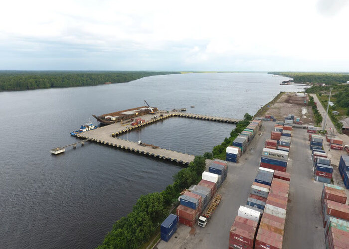 Pelindo Multi Terminal Catatkan Kinerja Positif di Pelabuhan Bumiharjo