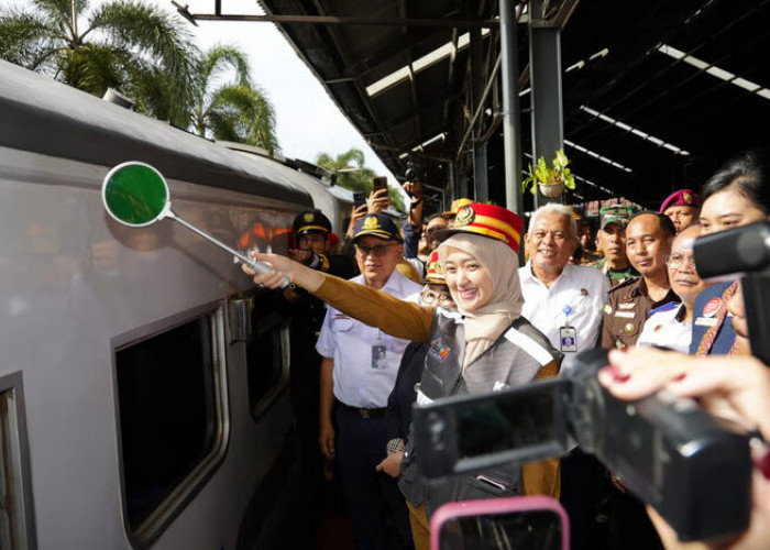 Wakil Gubernur Lampung Lepas 1.616 Peserta Mudik Gratis dengan KAI